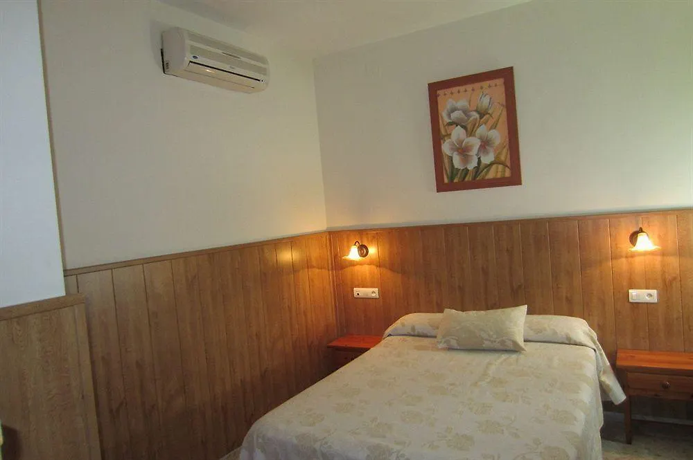 ***** בית הארחה Punta Umbría Hostal Patio Andaluz ספרד