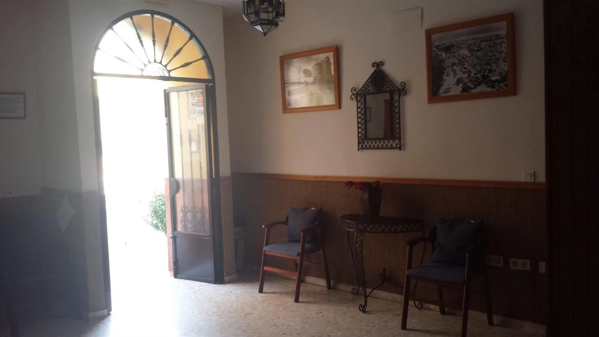 ***** בית הארחה Punta Umbría Hostal Patio Andaluz ספרד